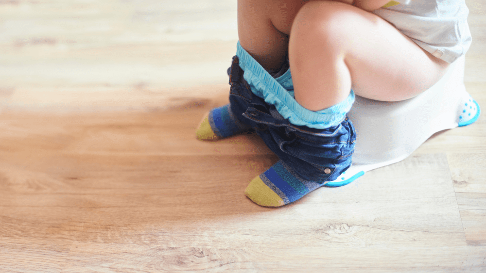 enfant sur le pot